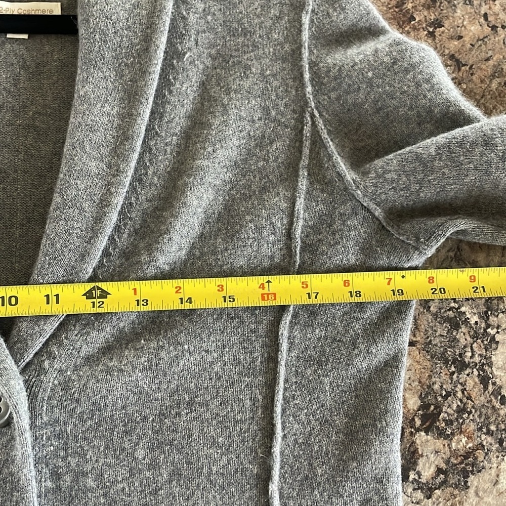 Cynthia Rowley 100% 2-Ply Cashmere Shawl Collar Cardigan Sweater L Gray Cozycore - Picture 11 of 12